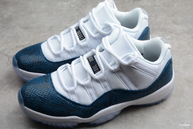 Rep 11 Snakeskin Low Jordan Navy CD6846-102 Air Blue 0819